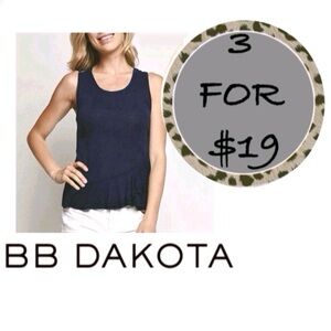 3/$19 BB DAKOTA ruffled Berry tank Top blouse